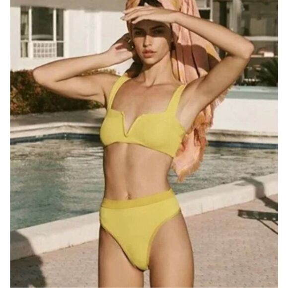 New. L*SPACE yellow bikini top. Large. Retails $99 - Picture 8 of 11